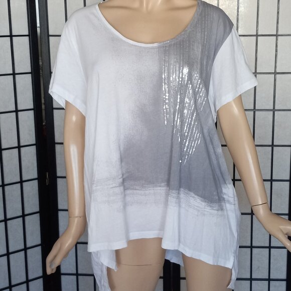 Chic & Shimmery! Calvin Klein White Gray Ombre Sequin Top 2X Short Sleeve - Picture 6 of 7